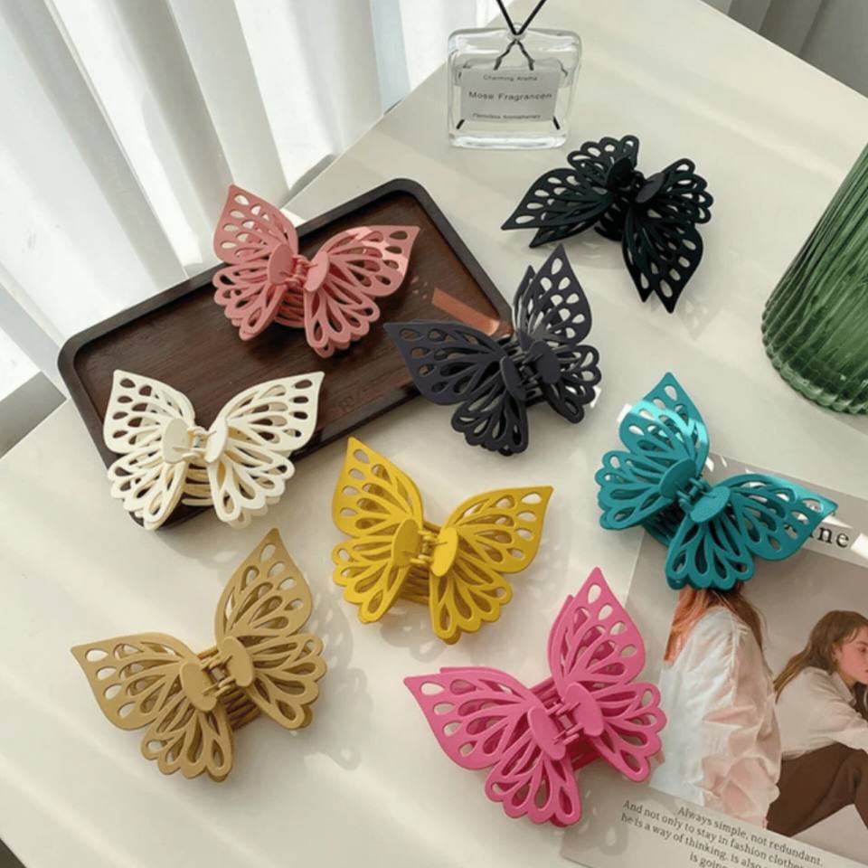 Mini Butterfly Clips Hairstyle 🦋🩷✨ Def one of my new favs!! 🫶🏼 #ea... |  TikTok